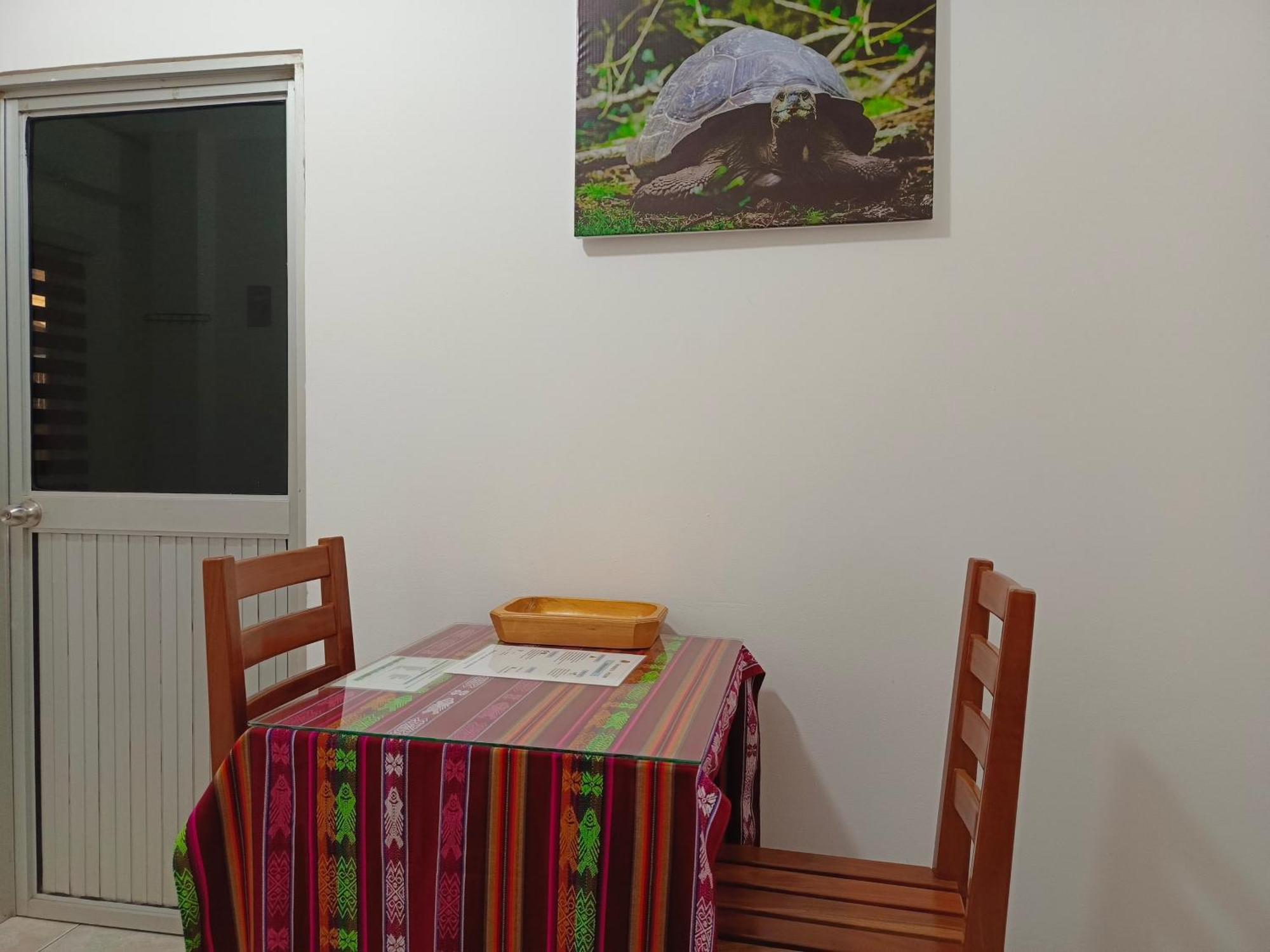 Teresita'S House Suites Con Cocina Privada Puerto Baquerizo Moreno Ngoại thất bức ảnh