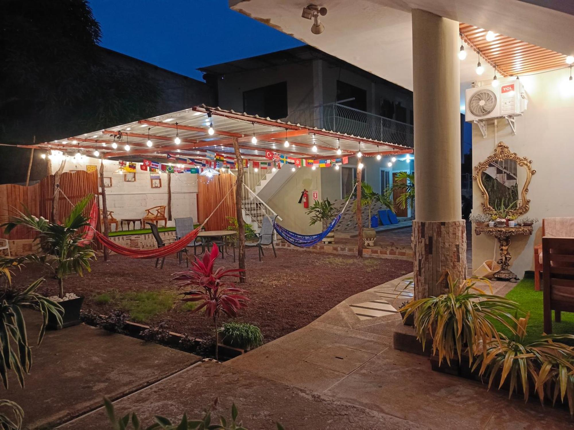 Teresita'S House Suites Con Cocina Privada Puerto Baquerizo Moreno Ngoại thất bức ảnh