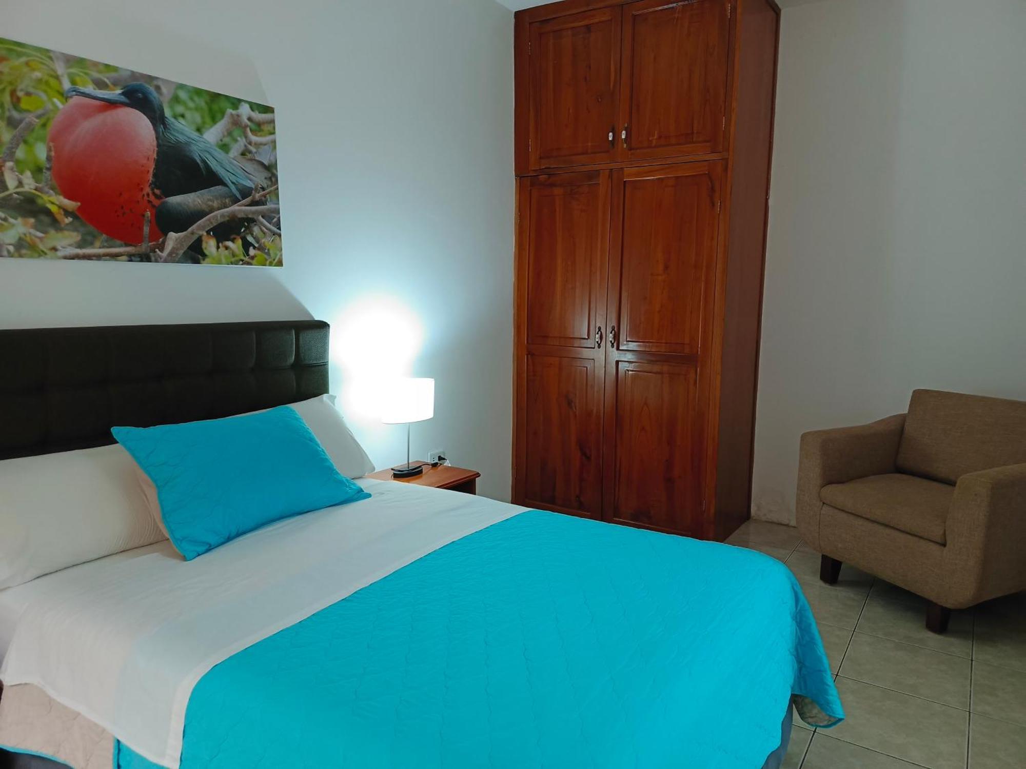 Teresita'S House Suites Con Cocina Privada Puerto Baquerizo Moreno Ngoại thất bức ảnh