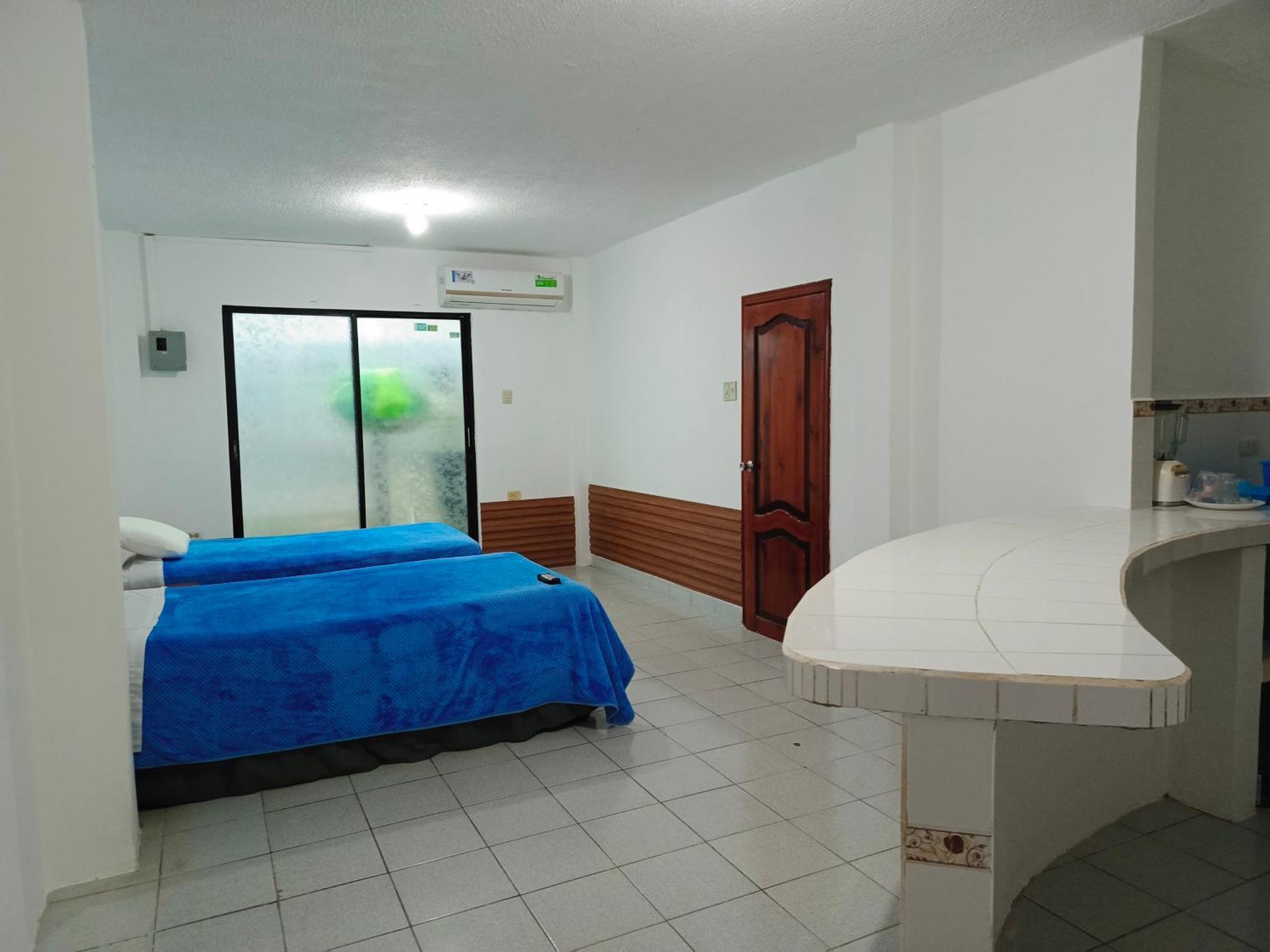 Teresita'S House Suites Con Cocina Privada Puerto Baquerizo Moreno Ngoại thất bức ảnh