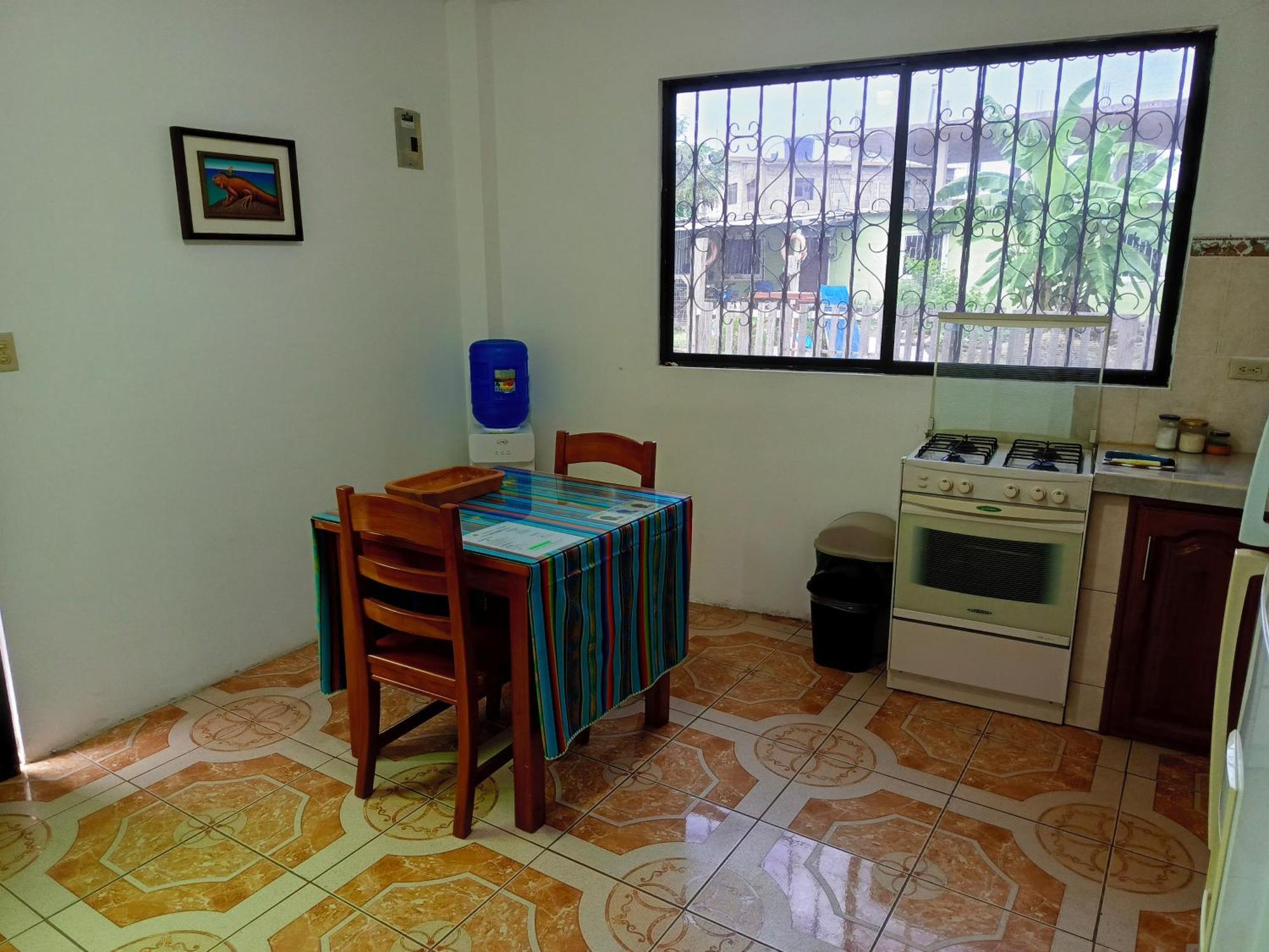 Teresita'S House Suites Con Cocina Privada Puerto Baquerizo Moreno Ngoại thất bức ảnh